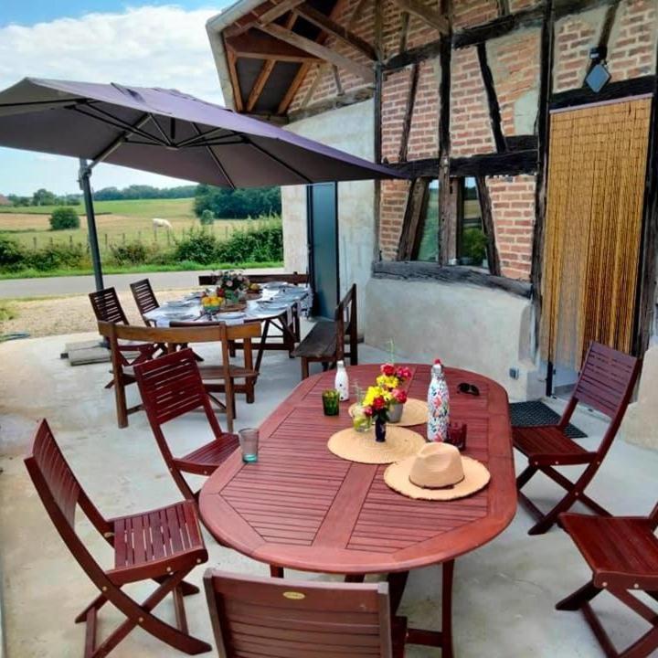 Montpont-en-BresseLa Grange A Outeaux住宿加早餐旅馆 外观 照片